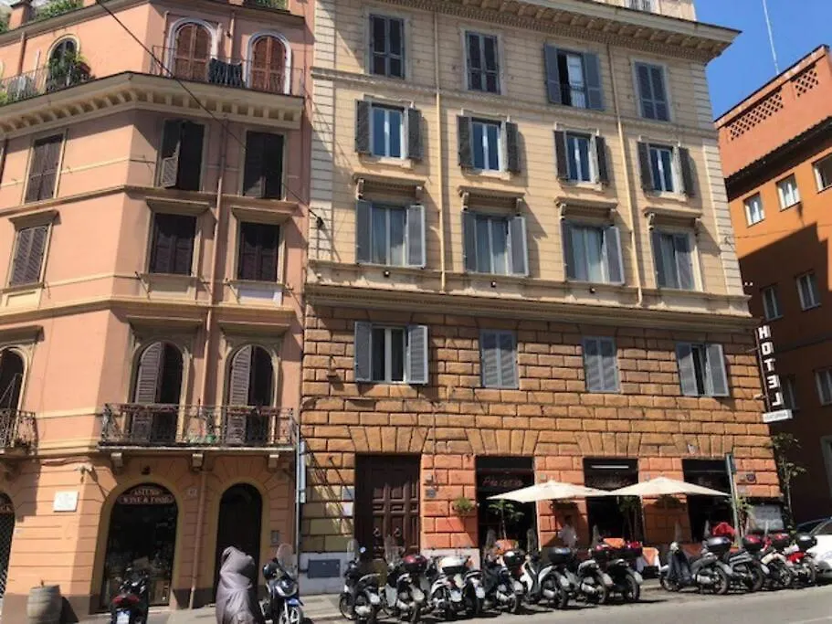 Elle Cavour Apartment-1